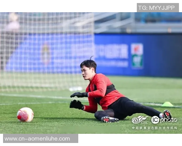 成都滑板队战术之争引发热议球员与教练意见分歧分析 成都滑板队战术之争引发热议球员与教练意见分歧分析